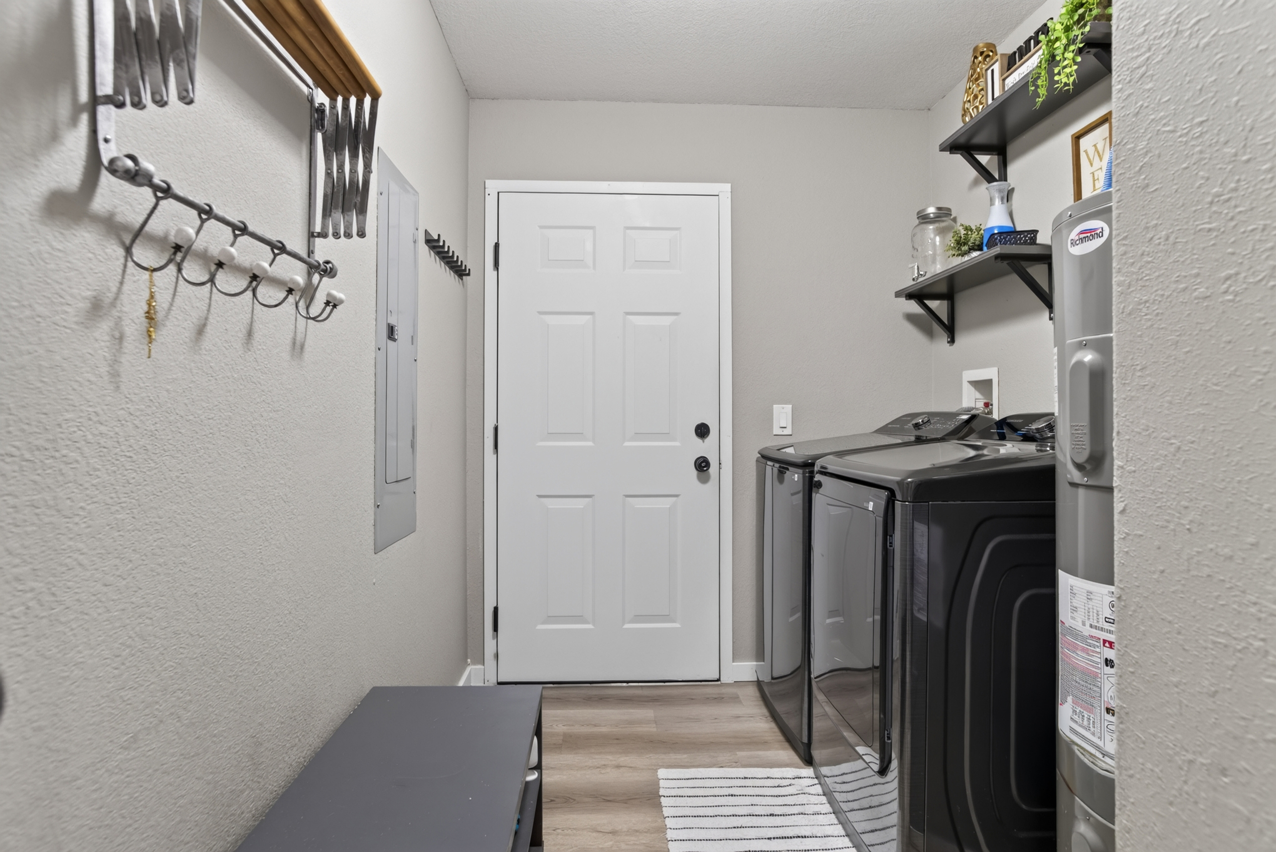 1004 Lennon Lane, Rapid City, SD, 57701, laundry
