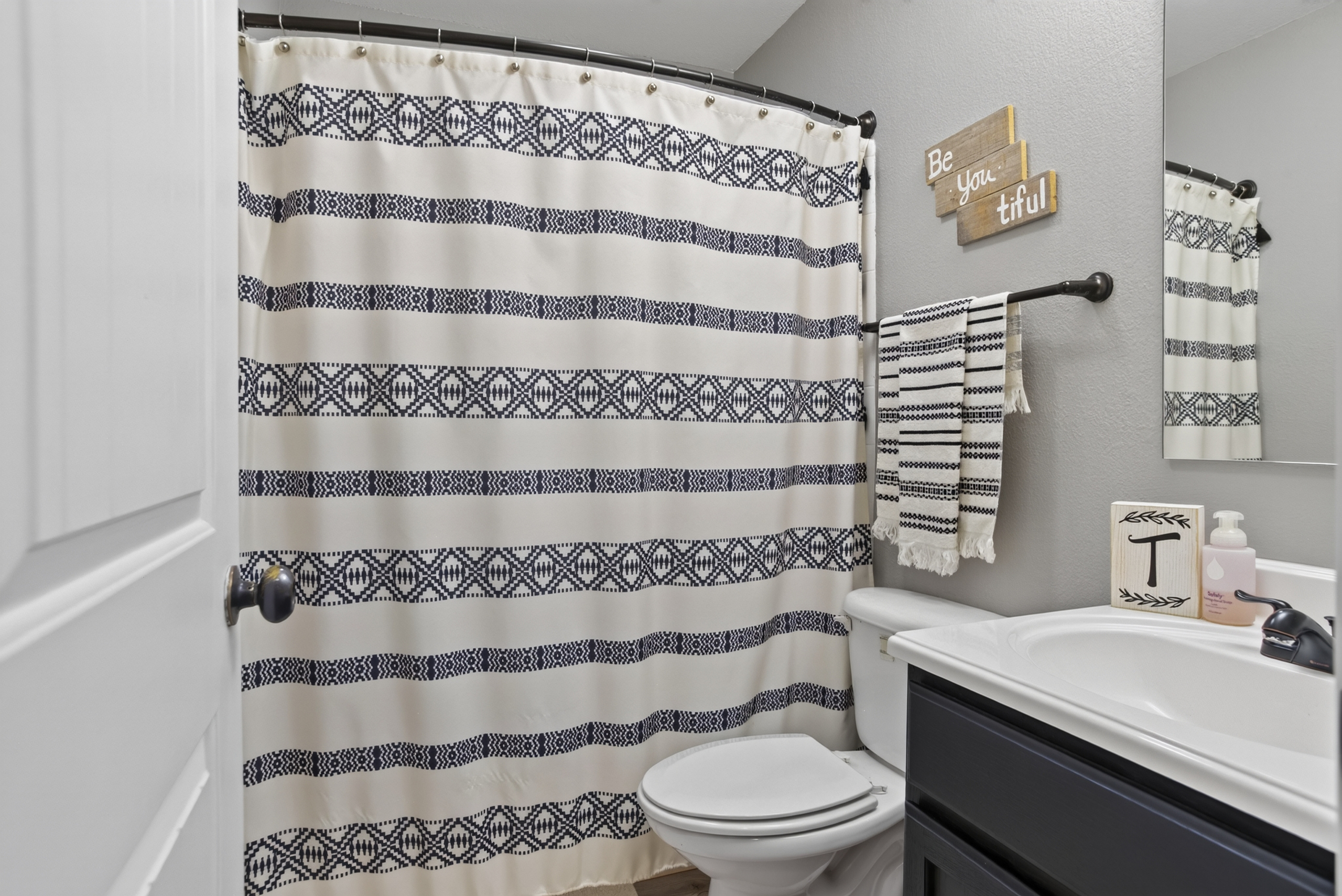 1004 Lennon Lane, Rapid City, SD, 57701, bathrooms