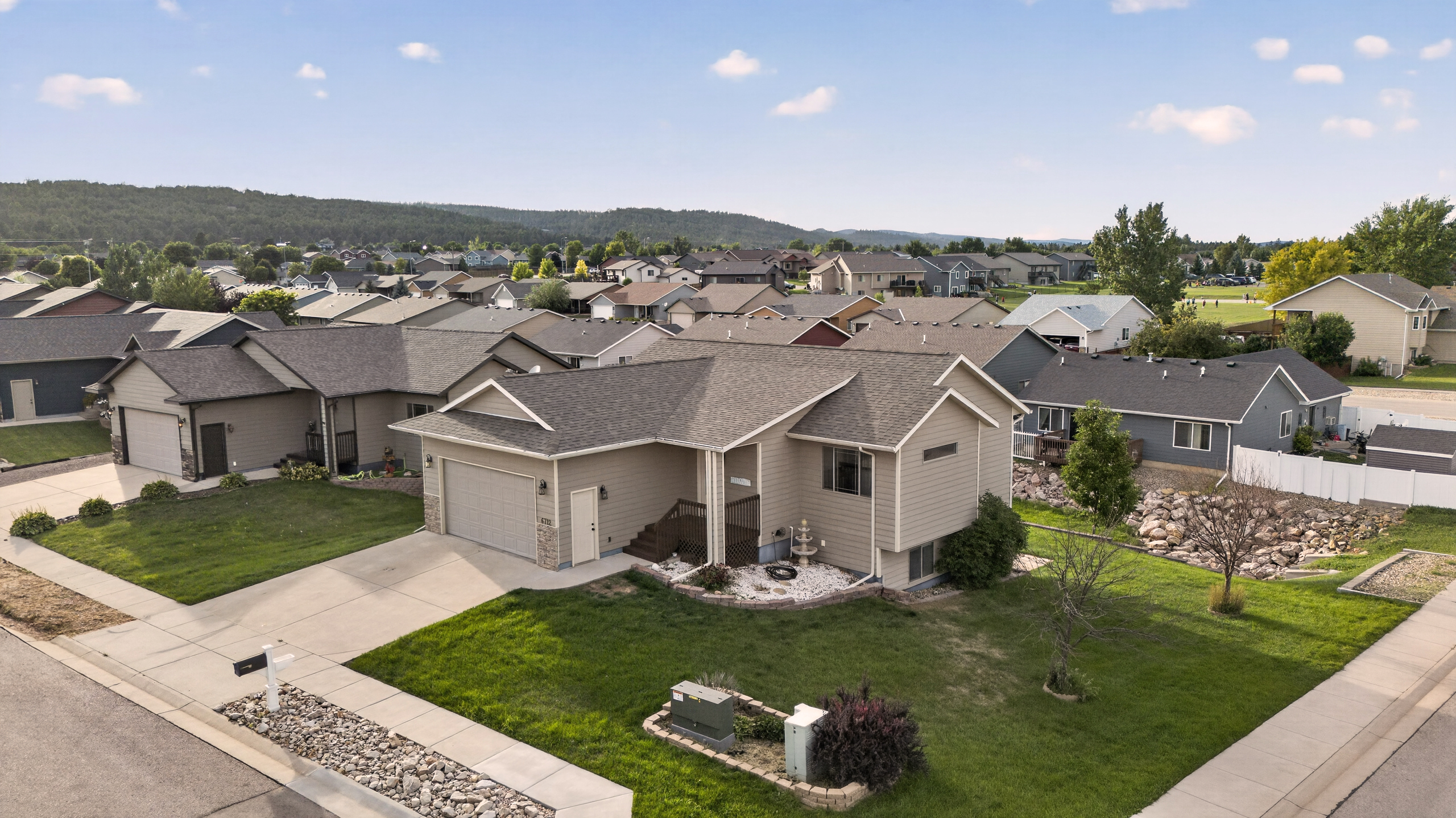 6712 Cambridge Ct., Summerset, SD, 57718, exterior