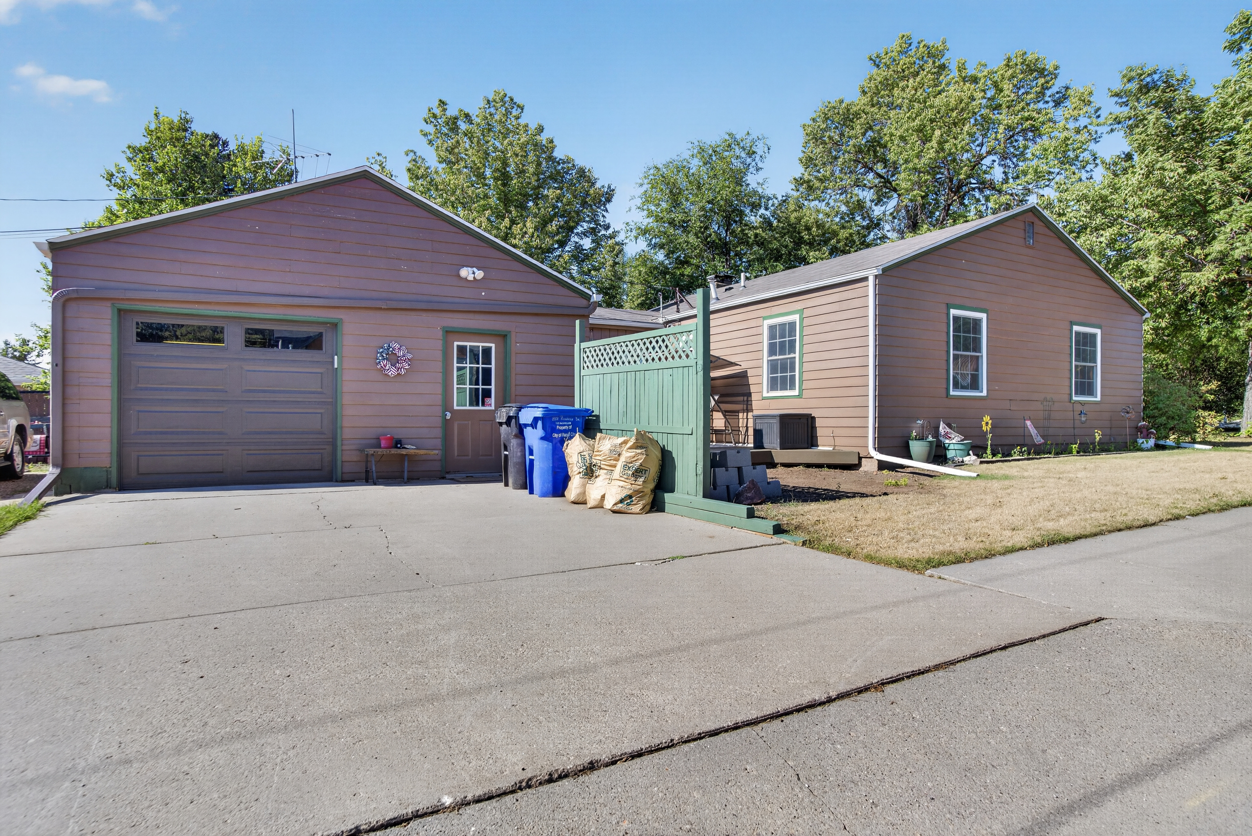 818 Roubaix Dr, Rapid City, SD, 57702, exterior