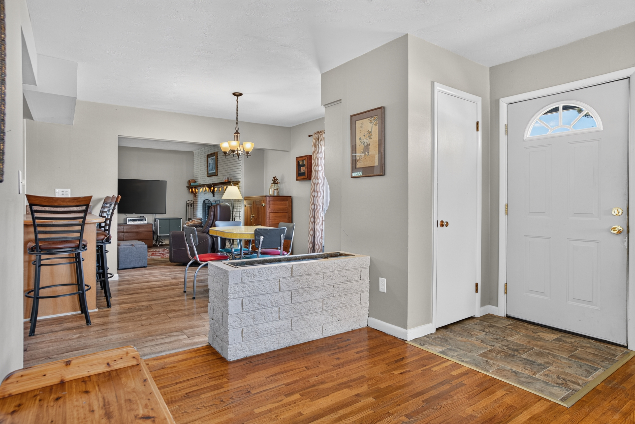 3317 W ST CLOUD, Rapid City, SD, 57702, entry mudroom