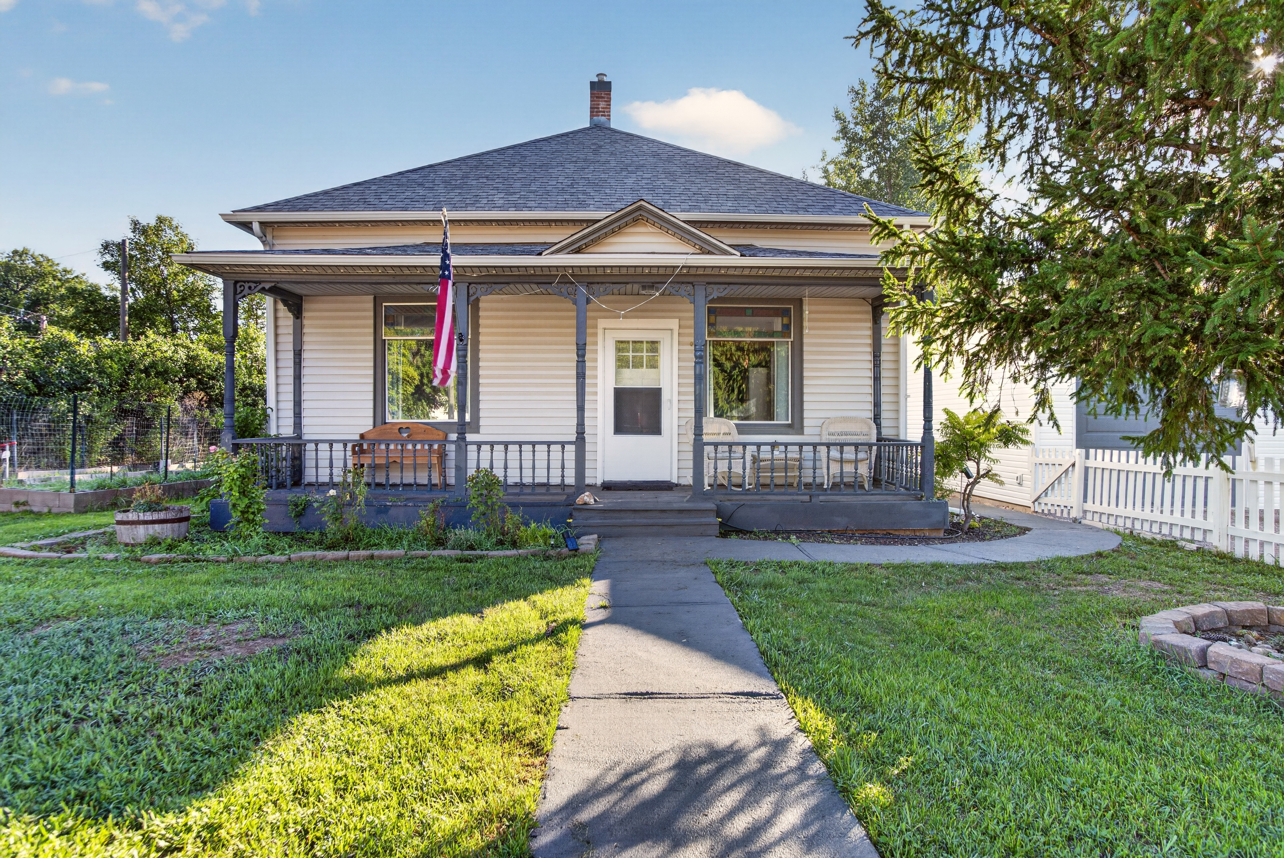 210 N 2ND, Piedmont, SD, 57769, exterior
