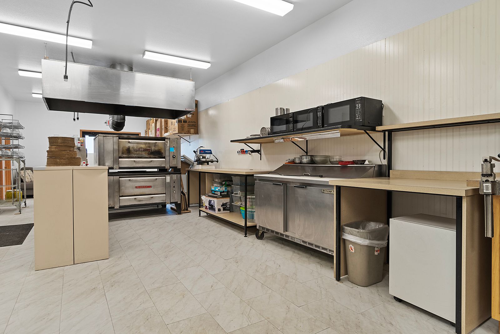 106 N CENTER AVE, Phillip, SD, 57567, kitchen
