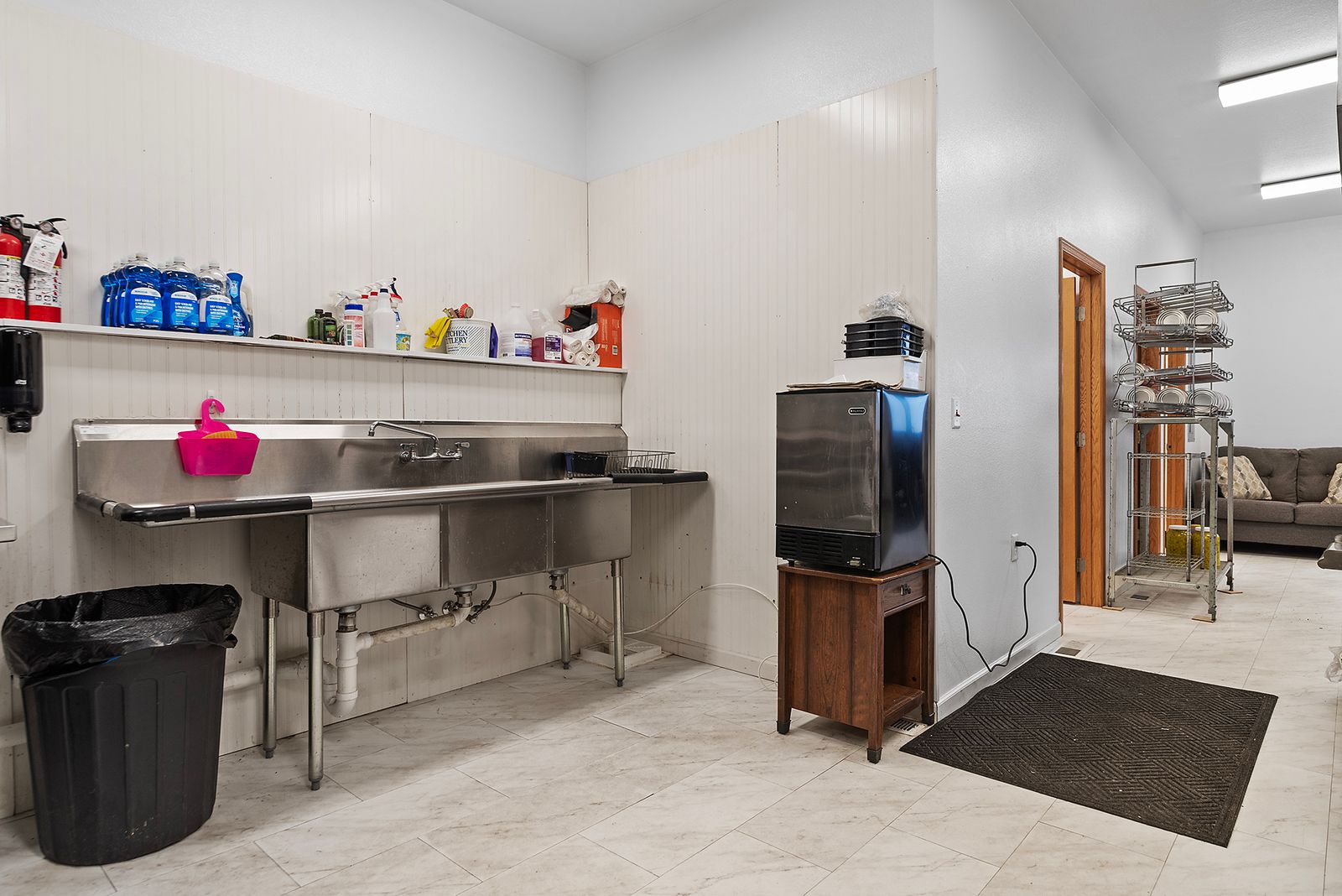 106 N CENTER AVE, Phillip, SD, 57567, kitchen