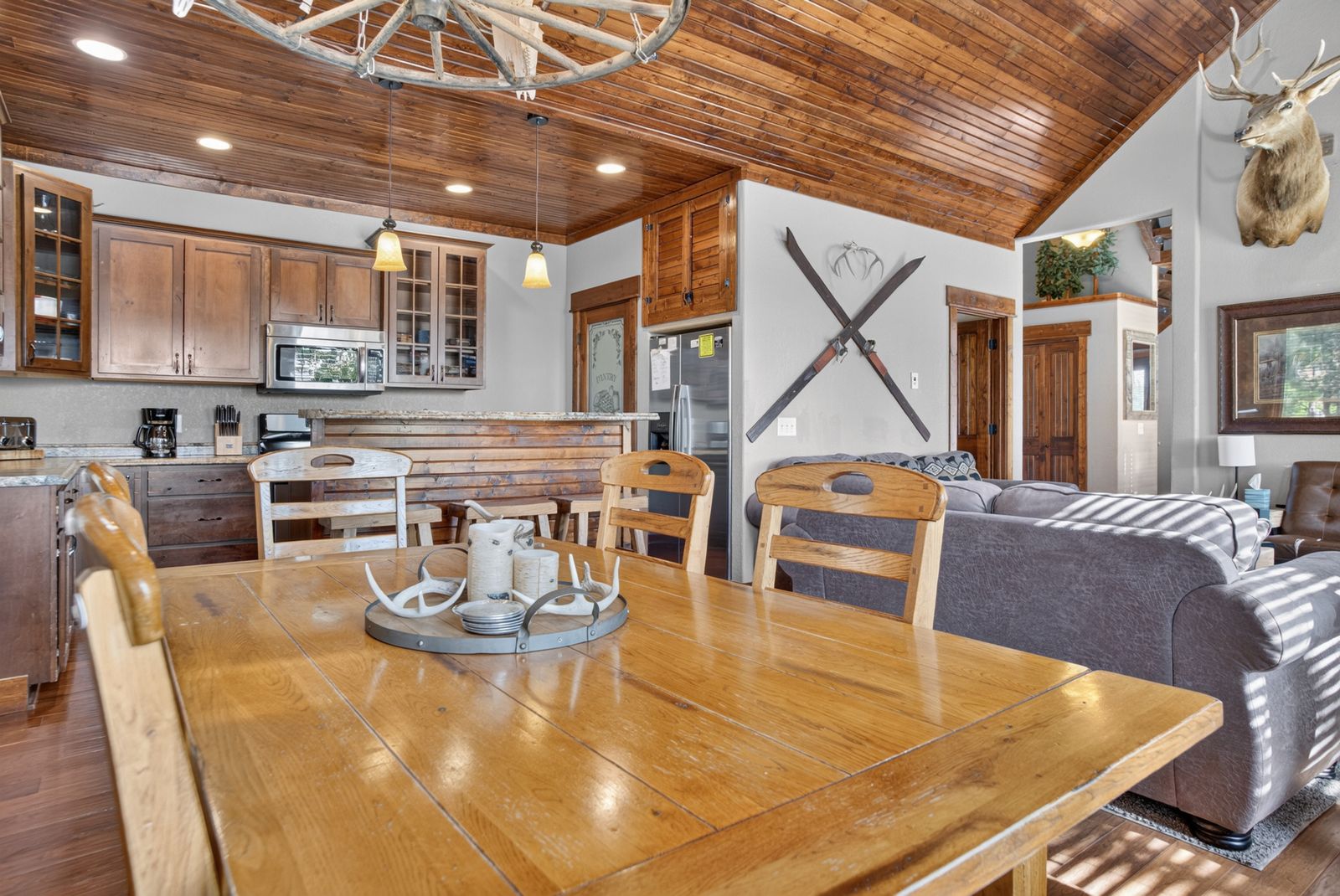 21183 GILDED MOUNTAIN LP, Lead, SD, 57754, dining room