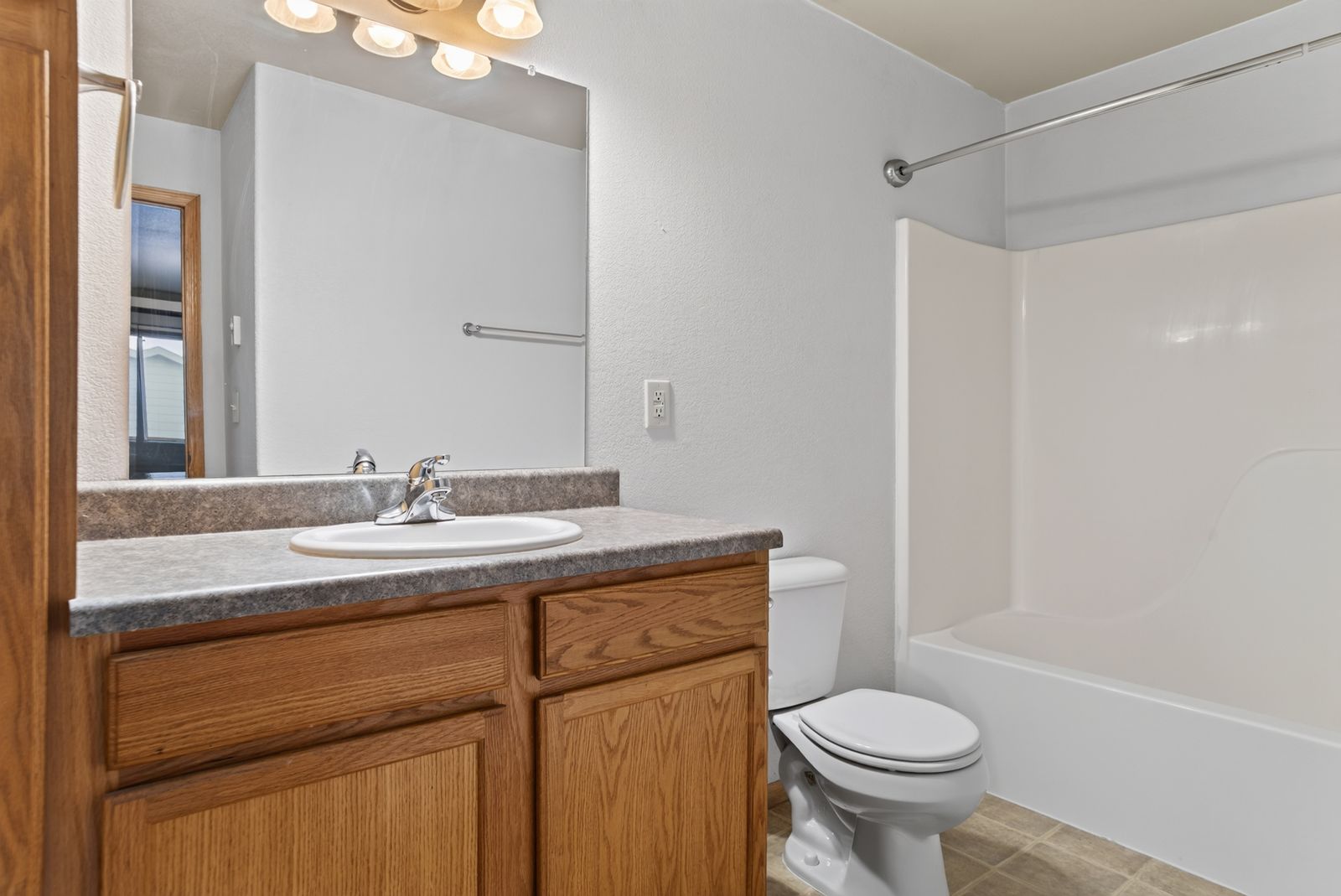4616 CHALKSTONE DR Unit I, Rapid City, SD, 57701, bathrooms
