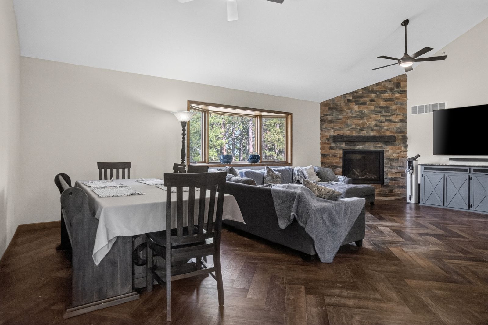 7810 LABRADOR TR, Rapid City, SD, 57702, dining room