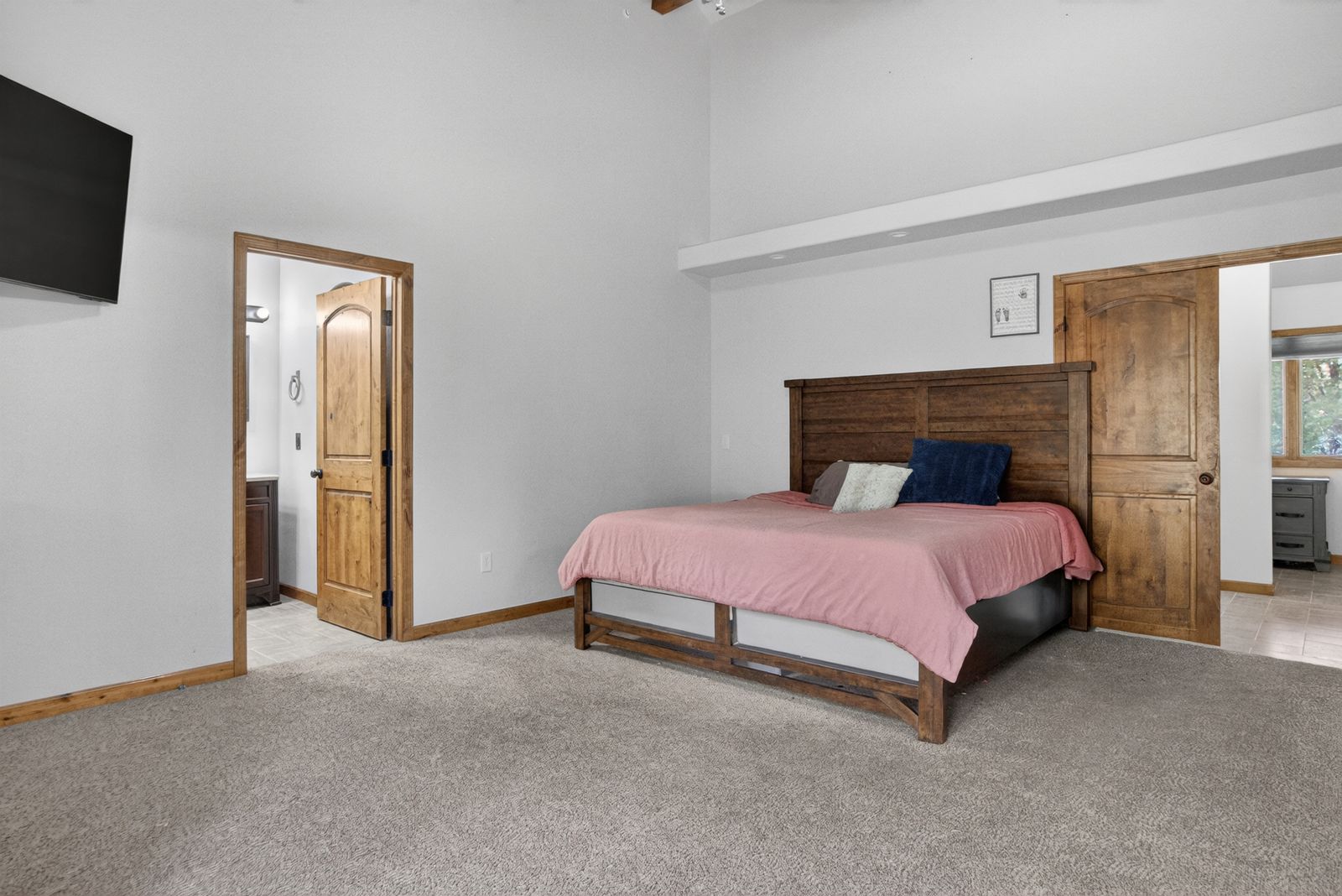 7810 LABRADOR TR, Rapid City, SD, 57702, primary suite