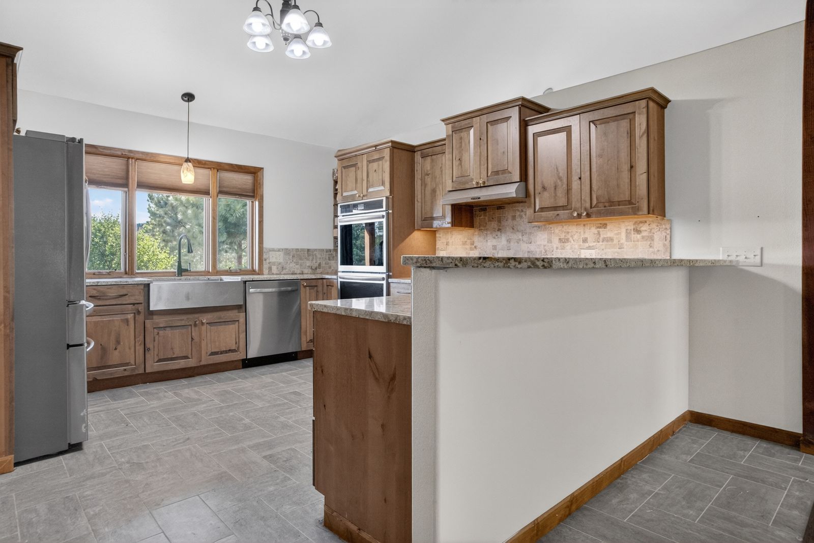 7810 LABRADOR TR, Rapid City, SD, 57702, kitchen