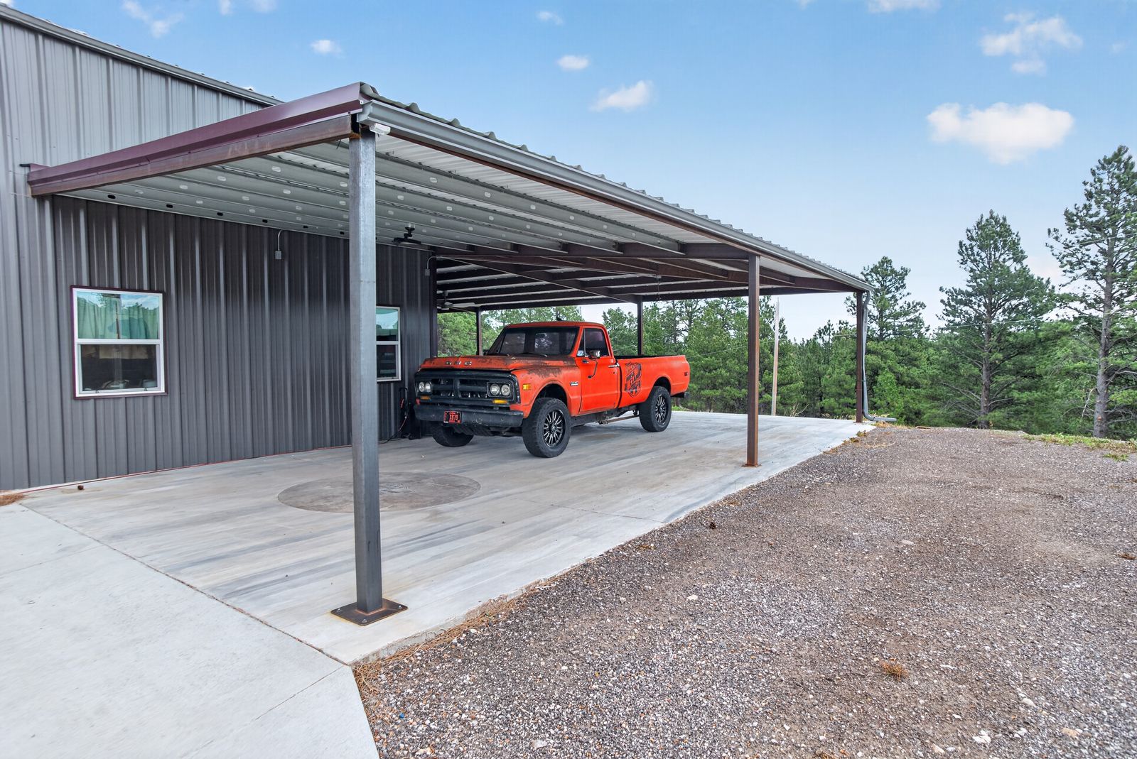7810 LABRADOR TR, Rapid City, SD, 57702, shop