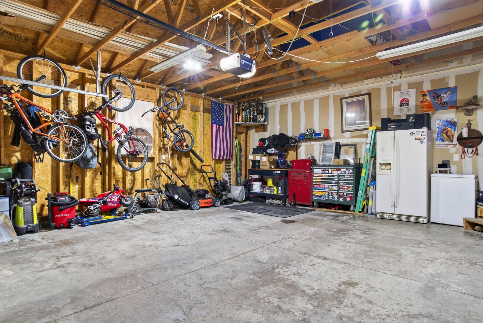 1004 Lennon Lane, Rapid City, SD, 57701, garage