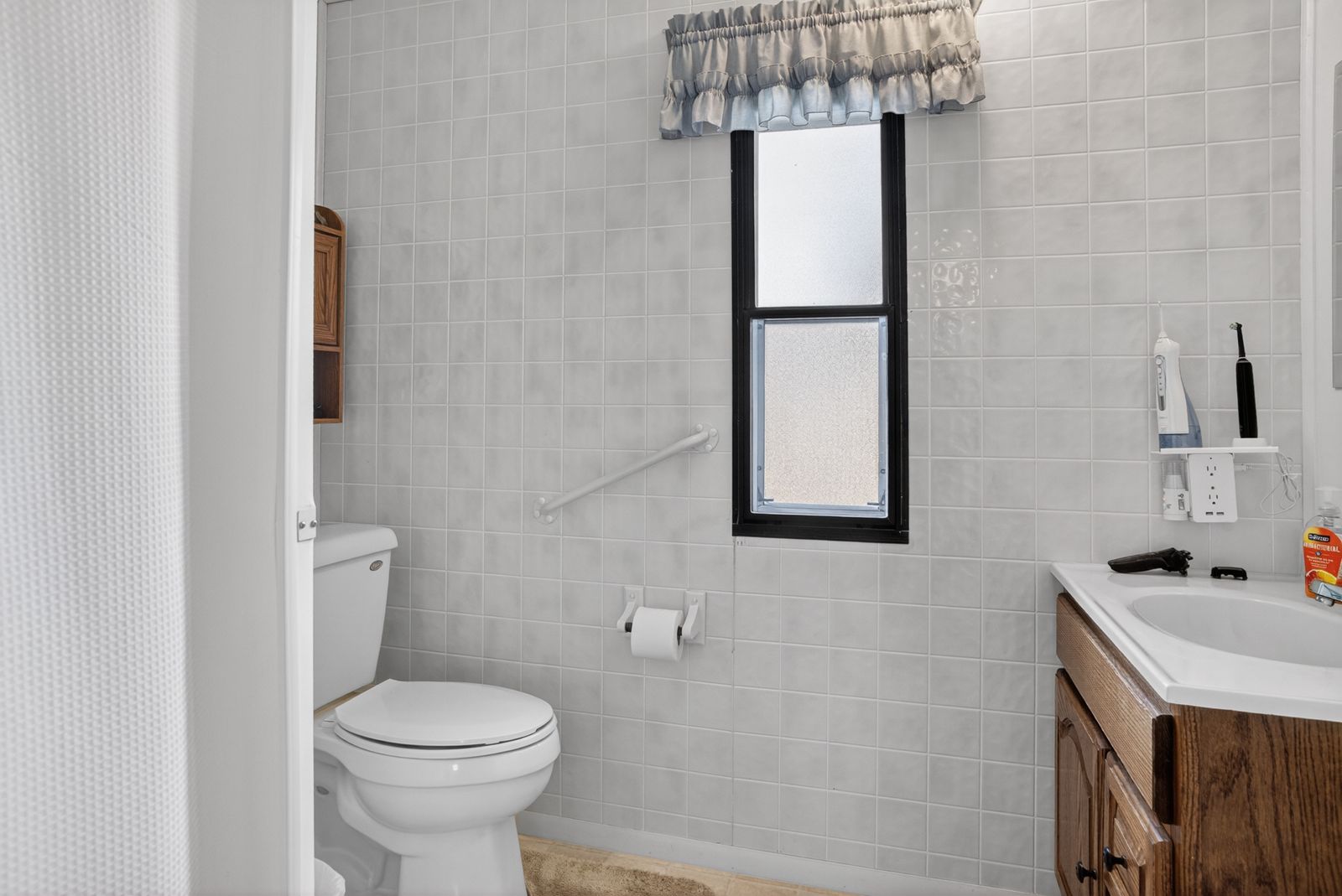 3211 VANOCKER DR, Sturgis, SD, 57785, bathrooms