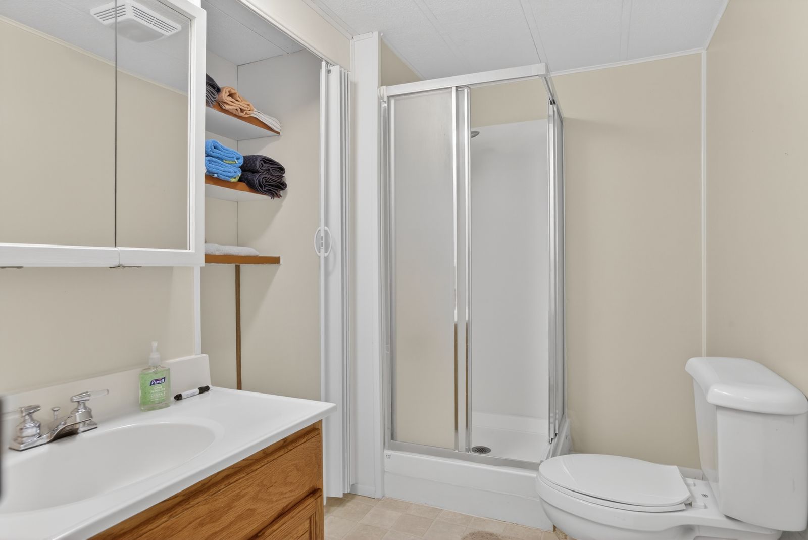 3211 VANOCKER DR, Sturgis, SD, 57785, bathrooms