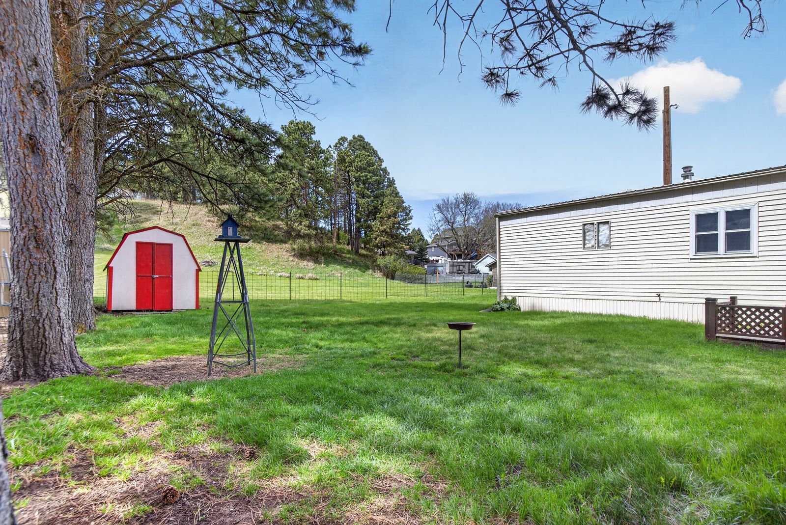 3211 VANOCKER DR, Sturgis, SD, 57785, outdoor deck
