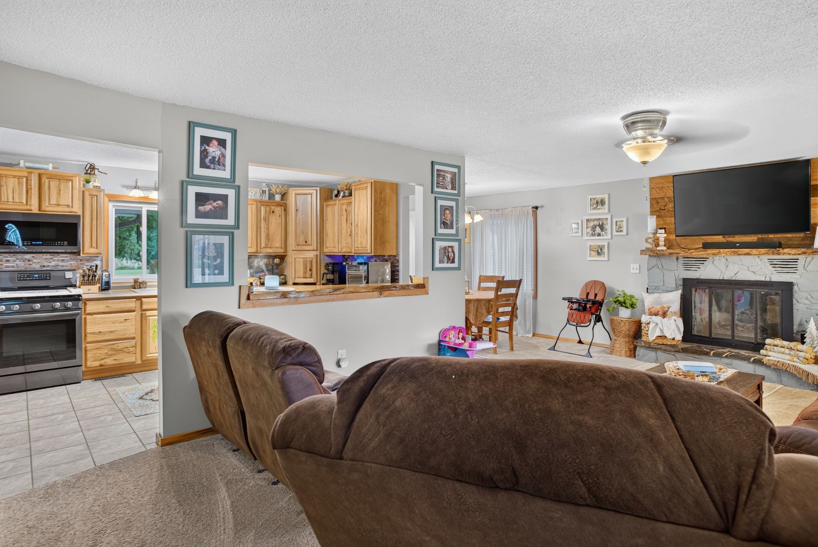 72 Fairgrounds Place, Hermosa, SD, 57744, living areas