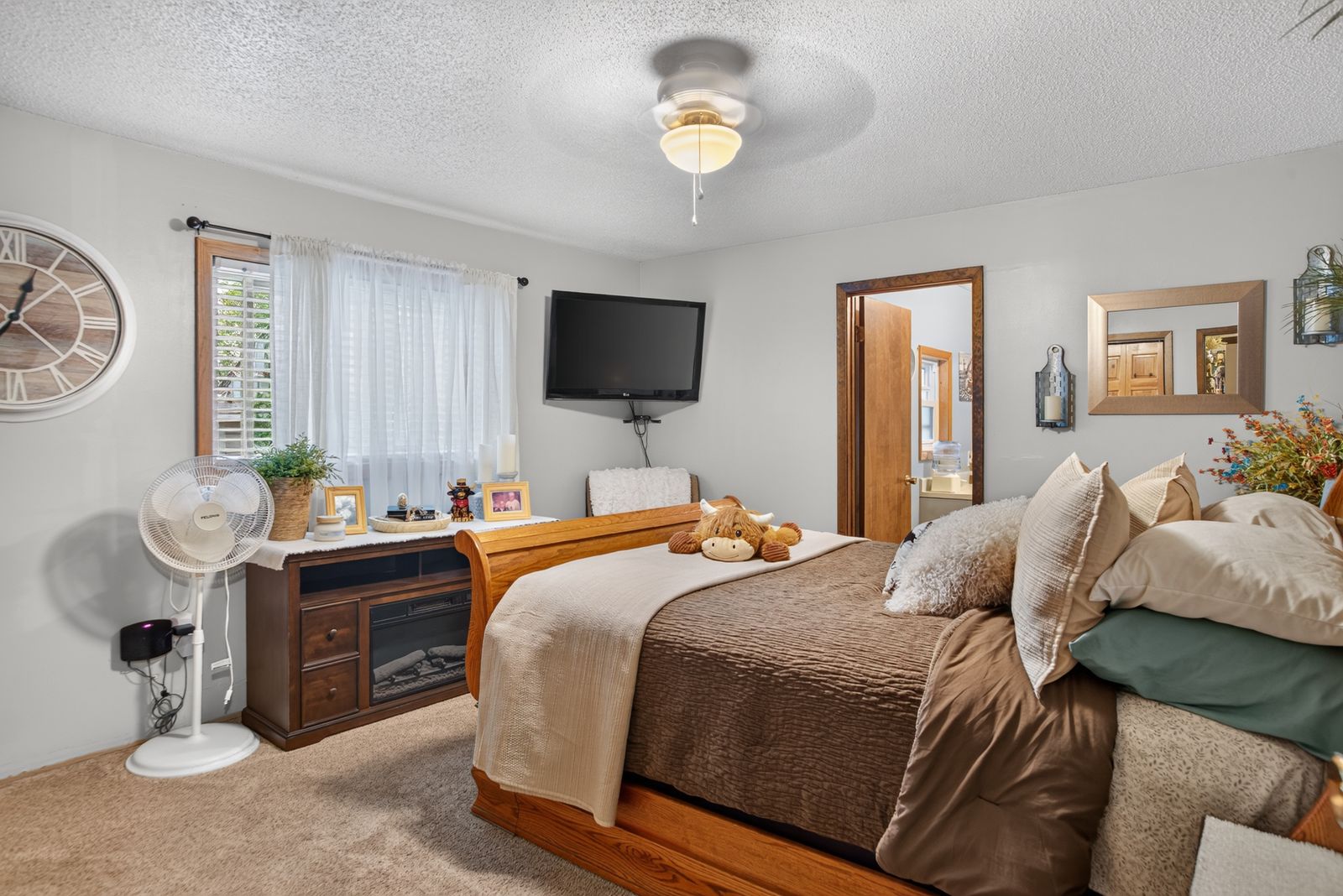 72 Fairgrounds Place, Hermosa, SD, 57744, primary suite