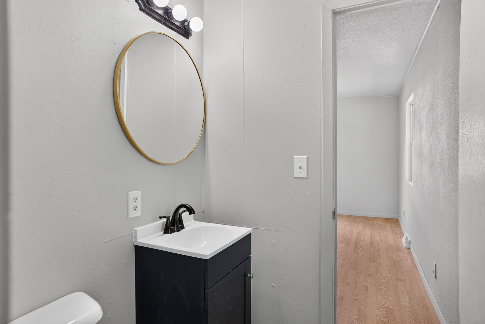 5 Tatanka Pl, Eagle Butte, SD, 57625, bathrooms