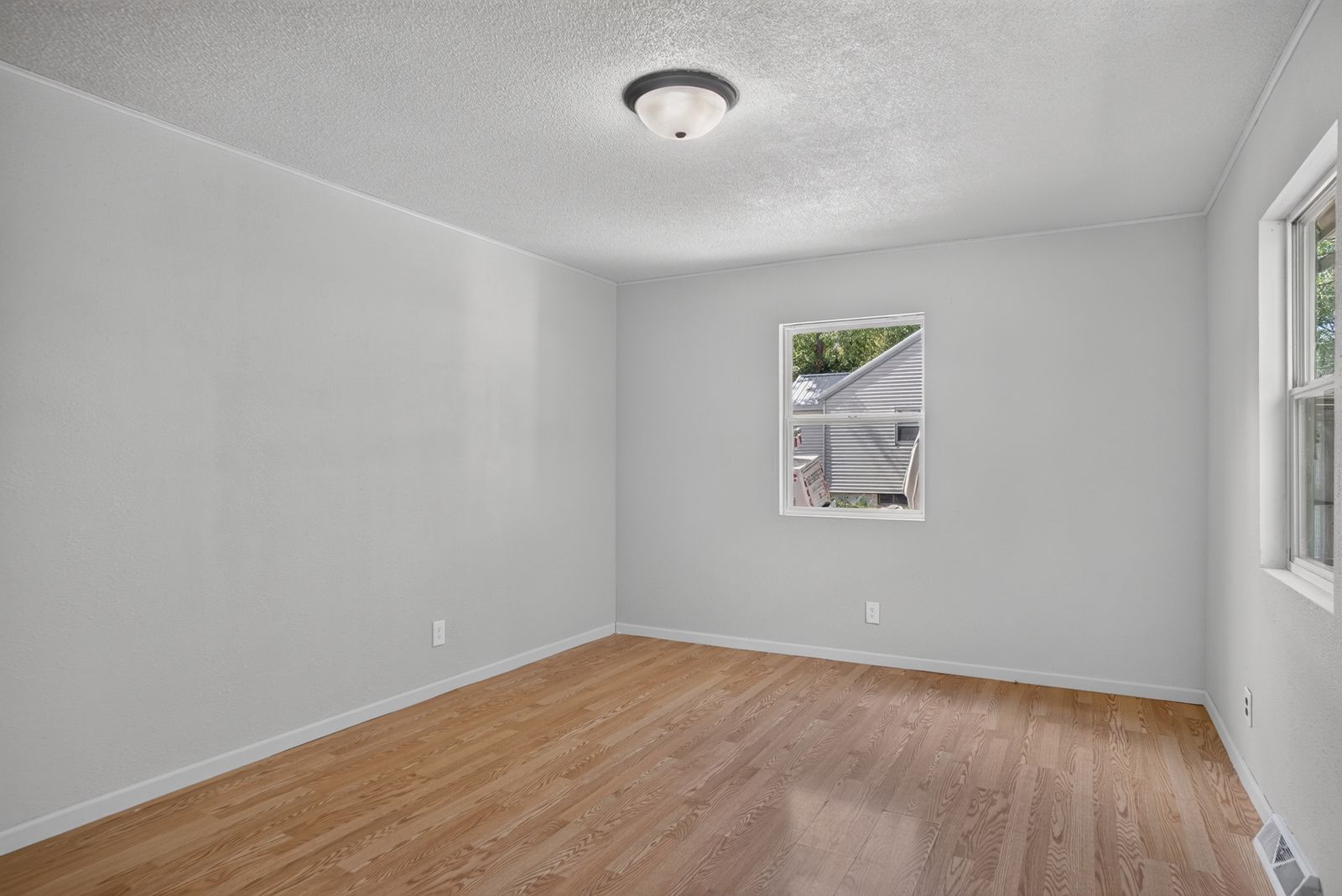 5 Tatanka Pl, Eagle Butte, SD, 57625, additional bedrooms