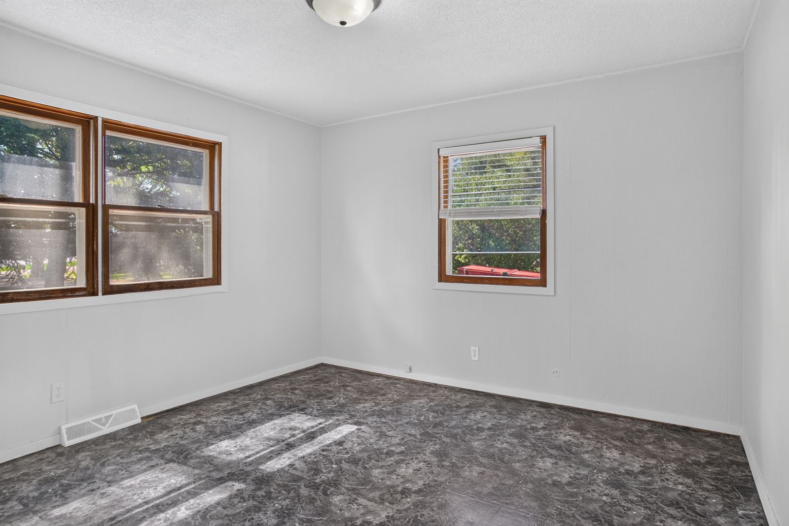 5 Tatanka Pl, Eagle Butte, SD, 57625, additional bedrooms