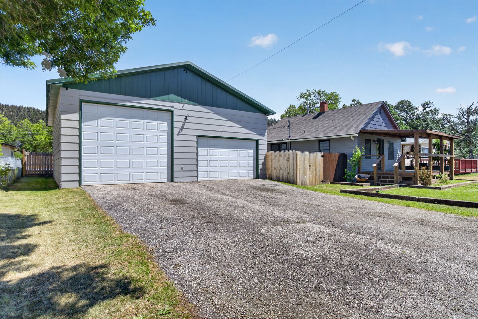 1945 Williams Street, Sturgis, SD, 57785, garage