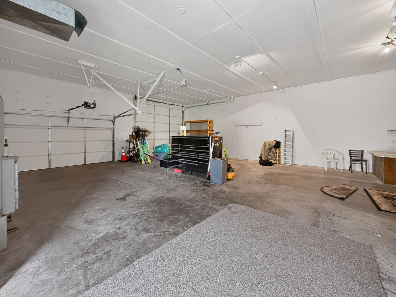 1945 Williams Street, Sturgis, SD, 57785, garage