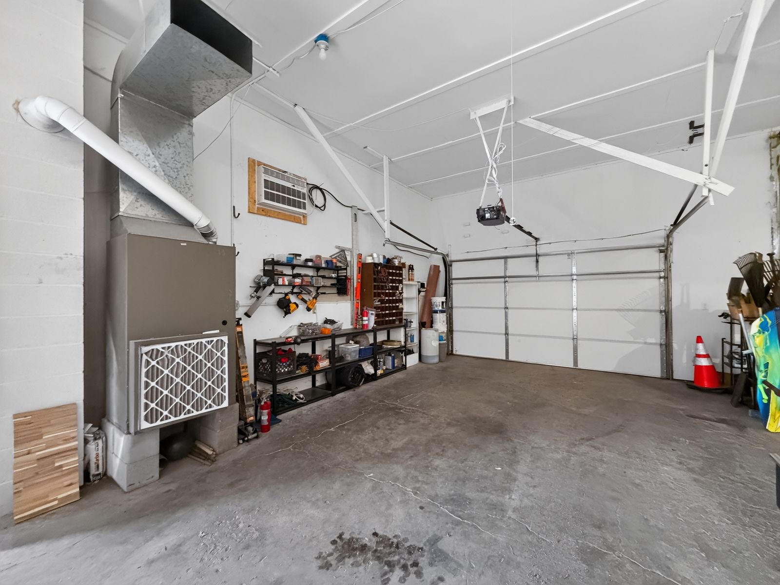 1945 Williams Street, Sturgis, SD, 57785, garage