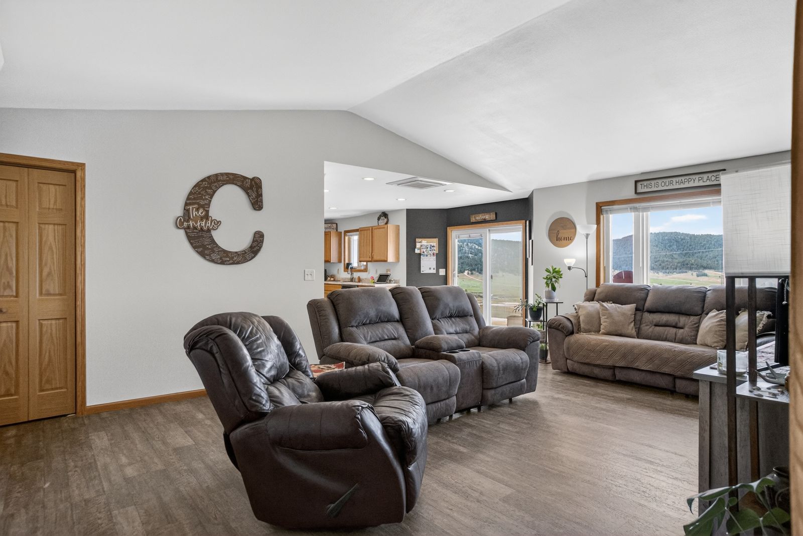 12929 SAPPHIRE LN, Hot Springs, SD, 57747, living areas