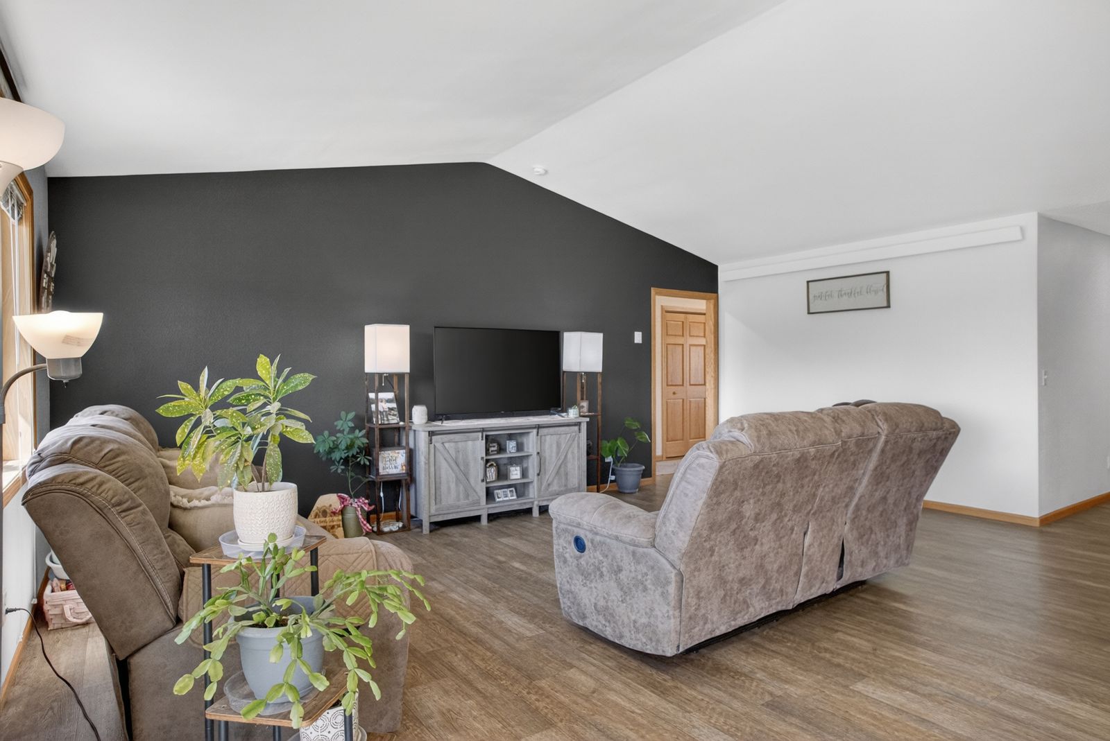 12929 SAPPHIRE LN, Hot Springs, SD, 57747, living areas
